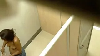 ძველი ყლე ჩაქუჩები რამდენიმე წვნიანი chicks