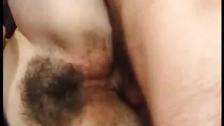 მსუბუქი haired მხეცი მკაცრი კოსტუმი seduced მელოტი კაცი