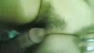 Fucked by a slut მიერ დიდი ყლე მაგიდაზე