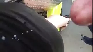 მან sprays დიდი მკერდი ერთად, ერთხელ მოცემული ფული sex