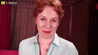 მდივანი უზარმაზარი მკერდი, უფროსი sex