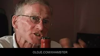 ძველი W